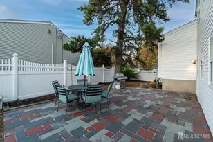 7 Rosewood Dr, Milltown, NJ 08850 - Photo 26