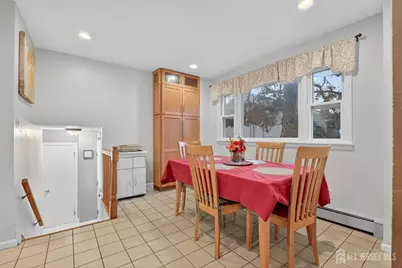 7 Rosewood Drive, Milltown, NJ 08850 - Photo 10