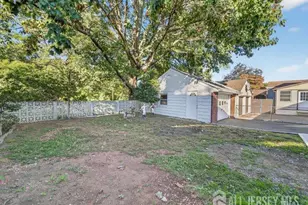 54 Freeman St, Woodbridge Township, NJ 07095 - Photo 6