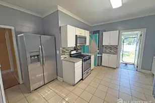 138 Washington Rd, Sayreville, NJ 08872 - Photo 4