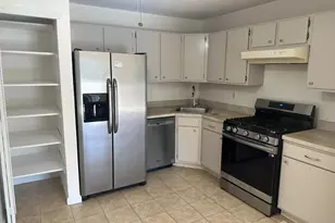 30 Dartmouth Way, North Brunswick Township, NJ 08902 - Photo 2