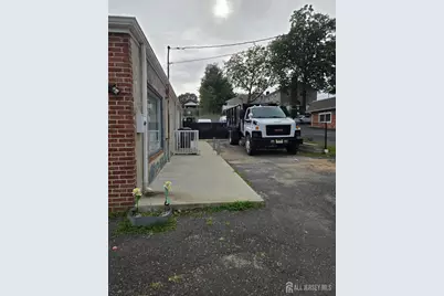 305 Amboy Avenue, Woodbridge Township, NJ 07095 - Photo 2