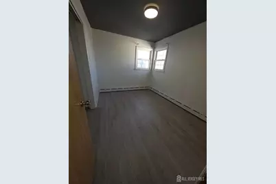 11 Post Boulevard, Carteret, NJ 07008 - Photo 20