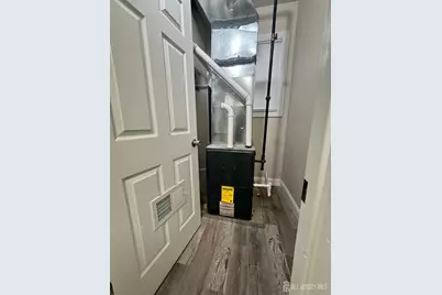 811 S 13th Street S, Newark, NJ 07108 - Photo 40