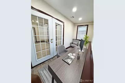 811 S 13th Street S, Newark, NJ 07108 - Photo 6