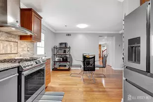 60 Crampton Ave, Woodbridge Township, NJ 07095 - Photo 16