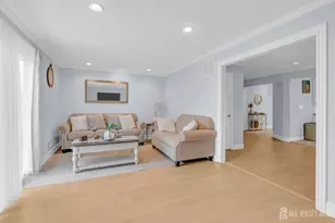 22 Tanbark Dr, Sayreville, NJ 08859 - Photo 12