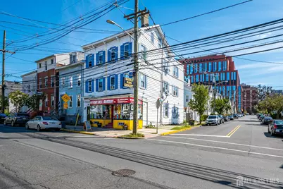 172 Hamilton Street, New Brunswick, NJ 08901 - Photo 2