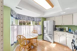 106 Wilshire Ct, Old Bridge Township, NJ 08857 - Photo 8