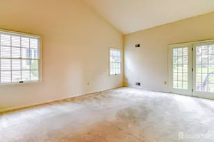 71 Leeds Ln, Monroe Township, NJ 08831 - Photo 16