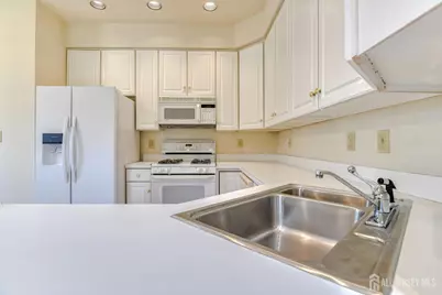 71 Leeds Lane, Monroe Township, NJ 08831 - Photo 10