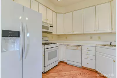 71 Leeds Lane, Monroe Township, NJ 08831 - Photo 8