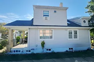 988 Elmer Pl, North Brunswick Township, NJ 08902 - Photo 4