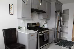 707 Merrywood Dr, Edison, NJ 08817 - Photo 30