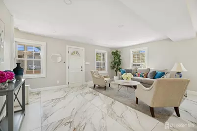 210 Washington Avenue, Edison, NJ 08817 - Photo 8