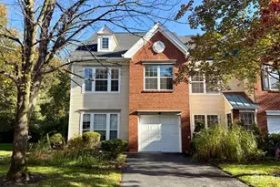 13 Lee Ct, Plainsboro Township, NJ 08536 - Photo 2