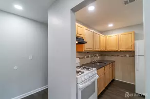 106 College Dr, Edison, NJ 08817 - Photo 10