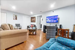 1002 Hidden Village Dr, Perth Amboy, NJ 08861 - Photo 12