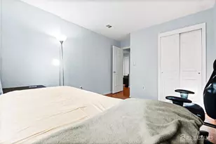 1002 Hidden Village Dr, Perth Amboy, NJ 08861 - Photo 16