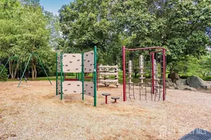 206 Ash Ct, Middlesex, NJ 08852 - Photo 38