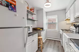 37 York Dr, Edison, NJ 08817 - Photo 6