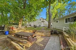 2 Metuchen Ave, Woodbridge Township, NJ 07095 - Photo 32