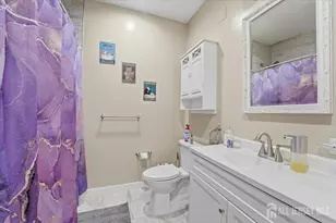 2 Metuchen Ave, Woodbridge Township, NJ 07095 - Photo 20