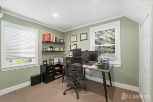 2 Metuchen Ave, Woodbridge Township, NJ 07095 - Photo 22