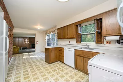 3996 Park Avenue, Edison, NJ 08820 - Photo 8