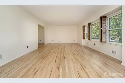 3996 Park Avenue, Edison, NJ 08820 - Photo 4