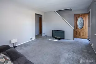 111 Longview Circle E, Fords, NJ 08863 - Photo 6