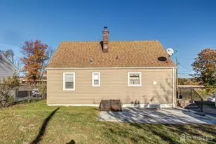 111 Longview Circle E, Fords, NJ 08863 - Photo 20