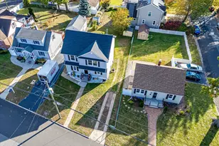 191 Hoover Ave, Edison, NJ 08837 - Photo 4