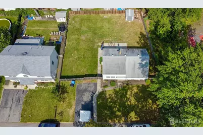990 N Rebecca Place, Iselin, NJ 08830 - Photo 16