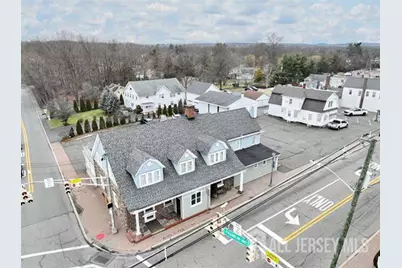 625 Wyckoff Avenue #A, Wyckoff Township, NJ 07481 - Photo 1