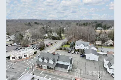 625 Wyckoff Avenue #A, Wyckoff Township, NJ 07481 - Photo 2