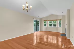 353 Ventnor Ct, Piscataway Township, NJ 08854 - Photo 4