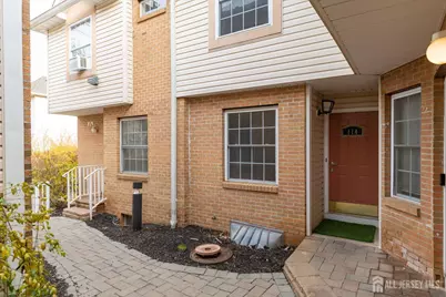 114 Adamecs Way, South Amboy, NJ 08879 - Photo 4