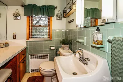 331 W Inman Avenue W, Rahway, NJ 07065 - Photo 26