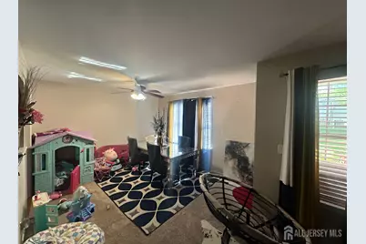 18 Pioneer Court, Ewing Township, NJ 08628 - Photo 6