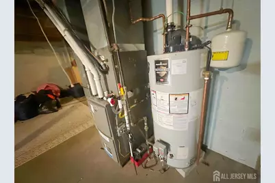 18 Pioneer Court, Ewing Township, NJ 08628 - Photo 14