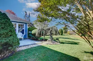 15B Ingram Dr, Monroe Township, NJ 08831 - Photo 2