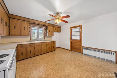 34 Taylor Avenue, Carteret, NJ 07008 - Photo 8