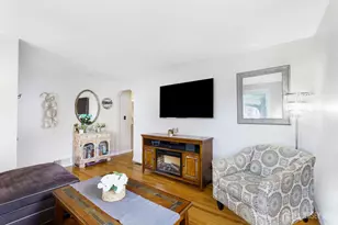 551 Melrose Ave, South Plainfield, NJ 07080 - Photo 4