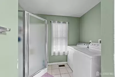 80-A Larch Avenue, New Brunswick, NJ 08901 - Photo 14