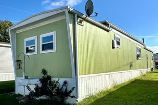 26 Dalbert St, Carteret, NJ 07008 - Photo 2