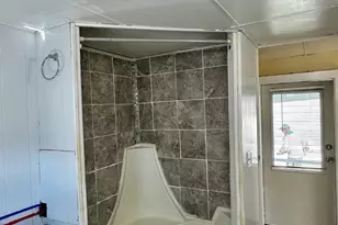 26 Dalbert St, Carteret, NJ 07008 - Photo 20