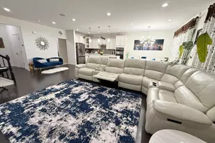 39 Periwinkle Dr, Monroe Township, NJ 08831 - Photo 2