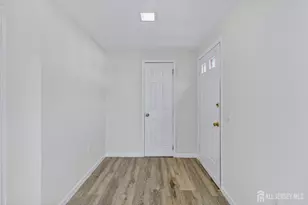 458 Revere Way, Monroe Township, NJ 08831 - Photo 2