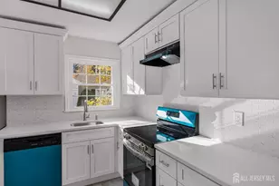 458 Revere Way, Monroe Township, NJ 08831 - Photo 10